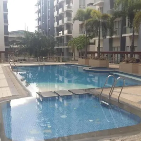 Golden Palm At One Palm Tree Villas
